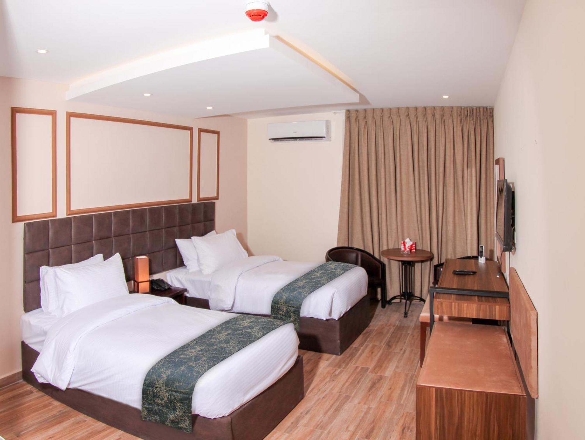 Post Hotel Amman Exterior photo